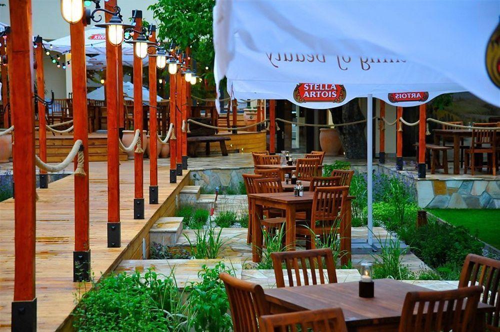 Villa St. Tropez Praga Exterior foto