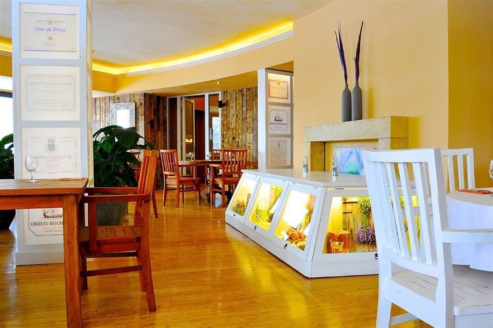 Villa St. Tropez Praga Exterior foto